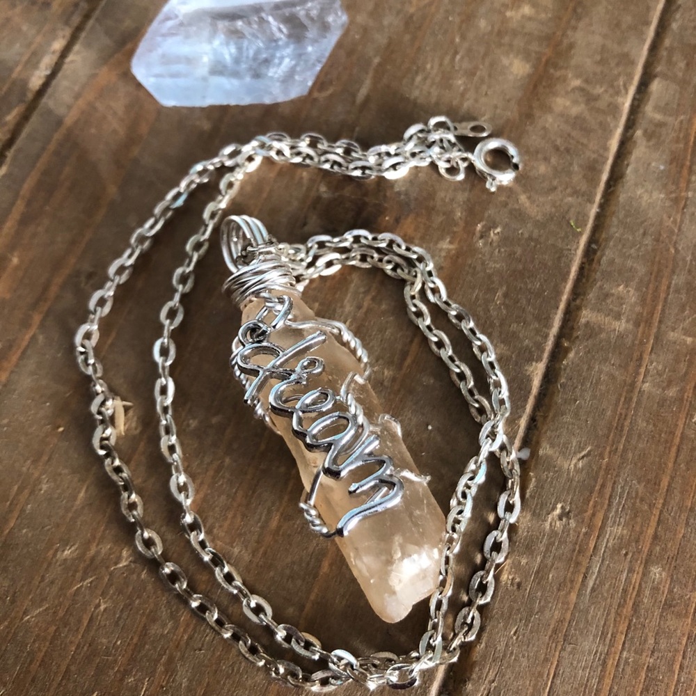 Healing Crystal Quartz Wire wrapped boho Necklace - Picture 4 of 4